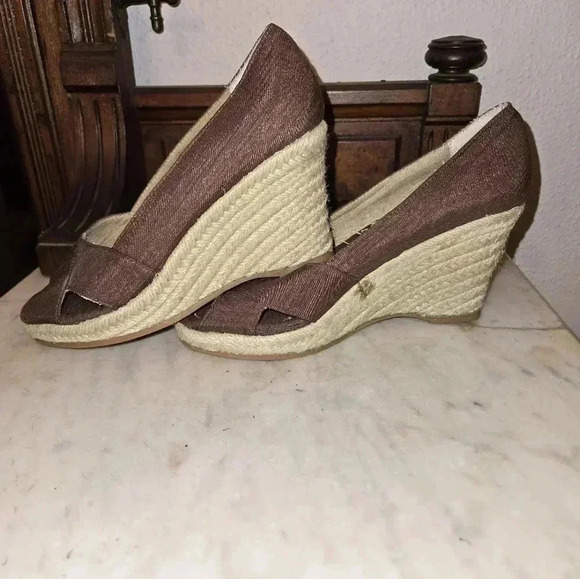 Apostrophe Wedges Size 6.5 - Picture 5 of 6